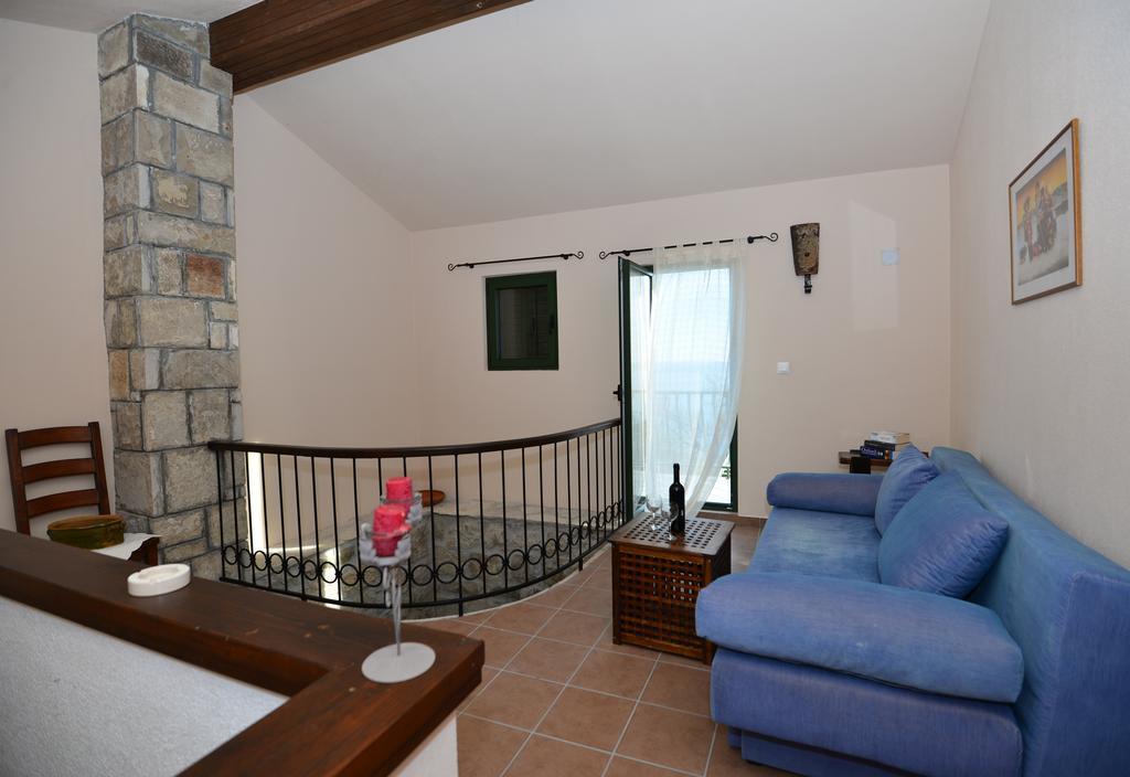 House Dida Mate - Cozy House In Nature With Heated Pool Tučepi Exterior foto